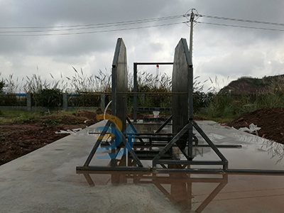 內(nèi)水壓試驗機